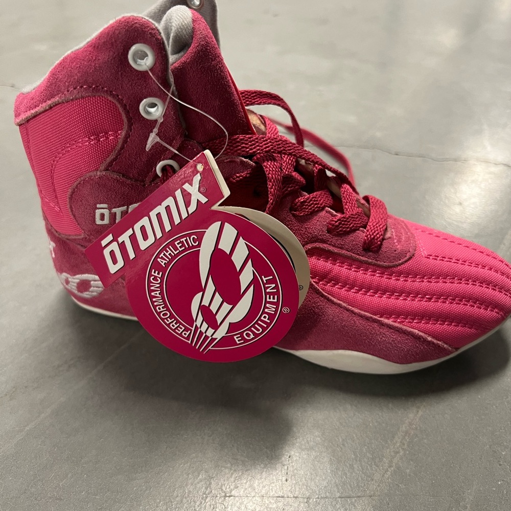 Otomix 8 woman brand new